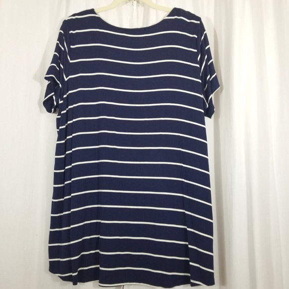 NWT Cyrus Plus Striped Tee With Hi-lo Hem - Picture 4 of 6